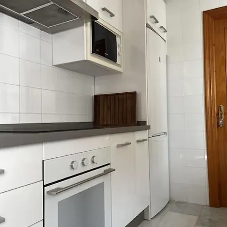 Semesterbostad En Con Piscina, Aire Acondicionado Y Wifi