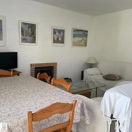 Semesterbostad En Con Piscina, Aire Acondicionado Y Wifi *
