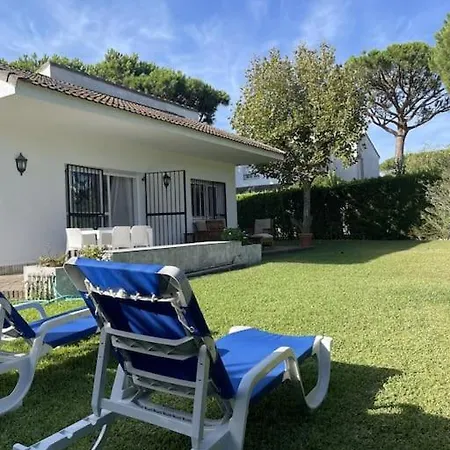 En Con Piscina, Aire Acondicionado Y Wifi Semesterbostad *