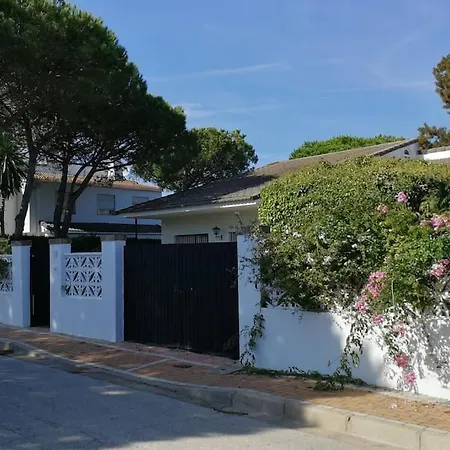En Con Piscina, Aire Acondicionado Y Wifi Semesterbostad